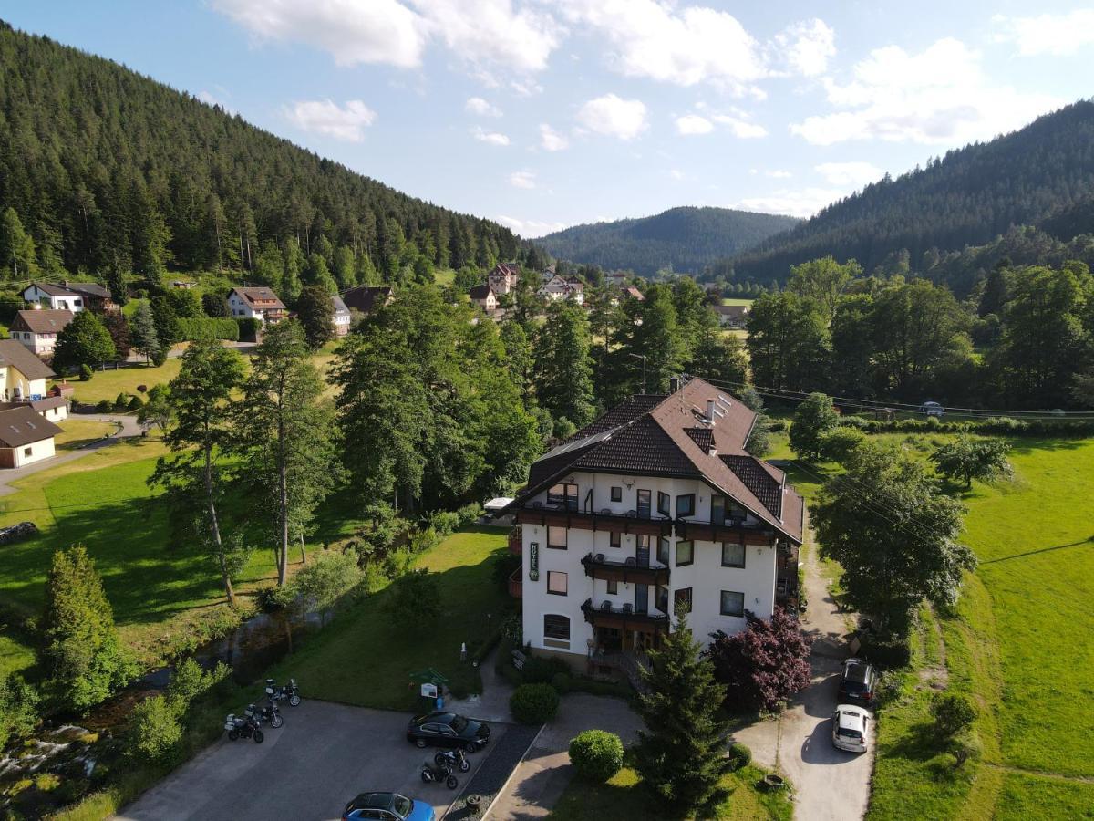 Enz Residenz Hotel Enzklosterle Bagian luar foto