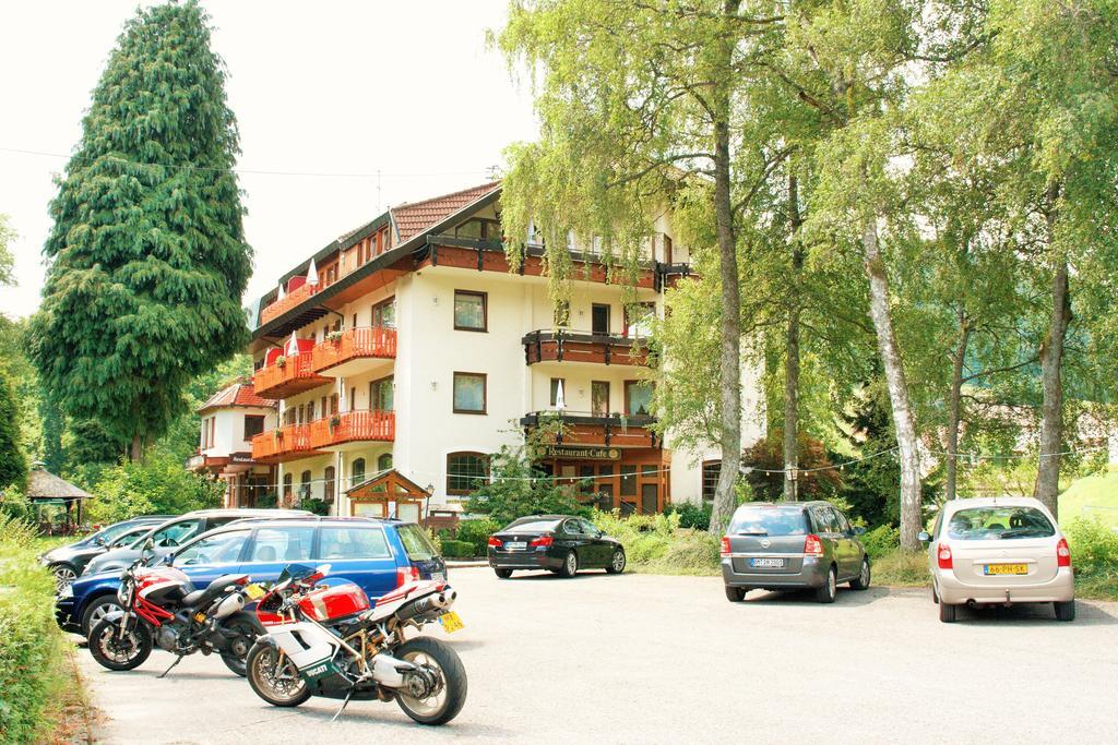 Enz Residenz Hotel Enzklosterle Bagian luar foto