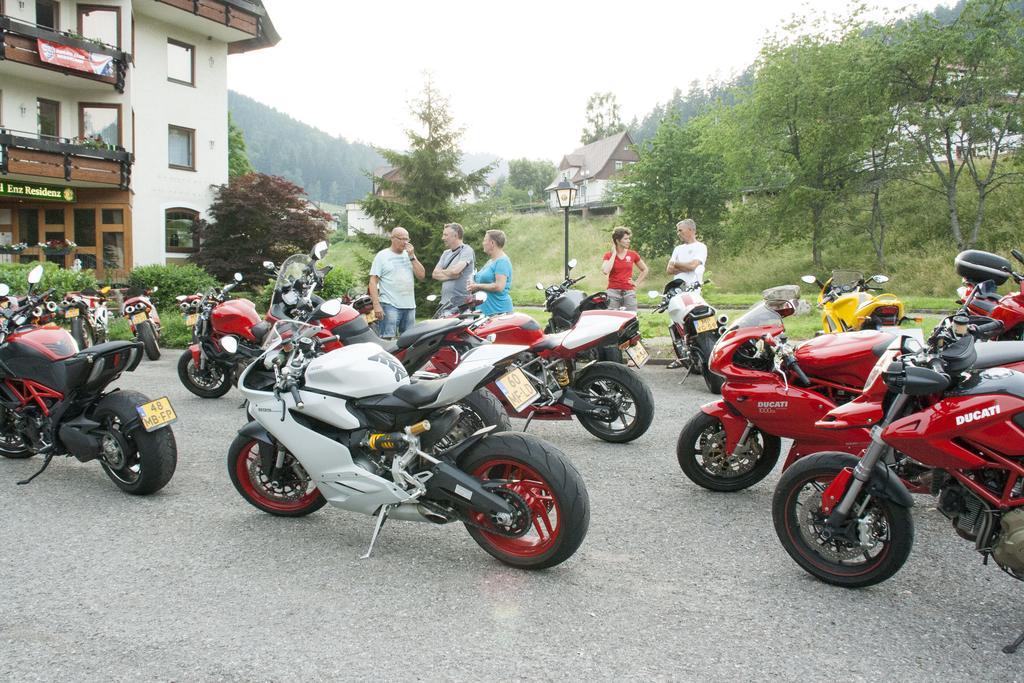 Enz Residenz Hotel Enzklosterle Bagian luar foto