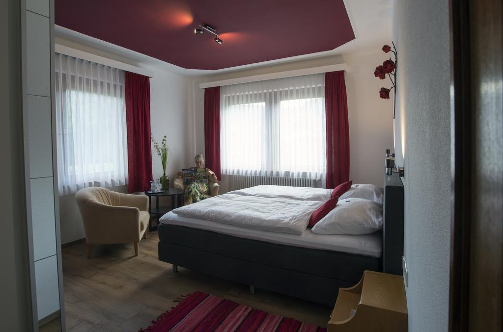 Enz Residenz Hotel Enzklosterle Bagian luar foto