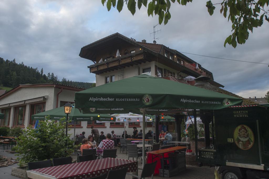 Enz Residenz Hotel Enzklosterle Bagian luar foto
