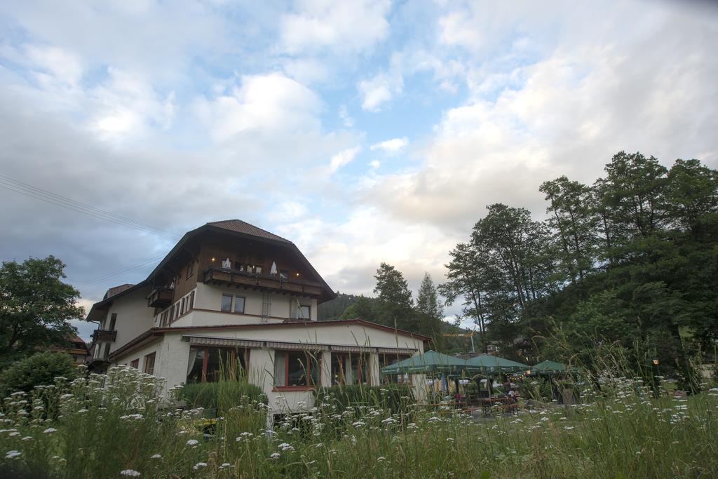 Enz Residenz Hotel Enzklosterle Bagian luar foto