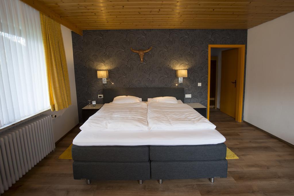 Enz Residenz Hotel Enzklosterle Bagian luar foto