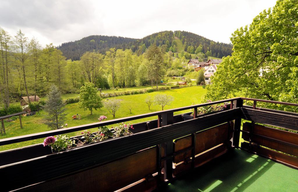 Enz Residenz Hotel Enzklosterle Bagian luar foto