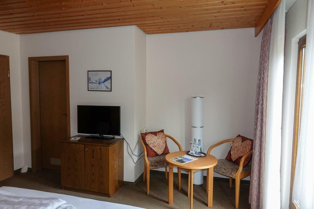 Enz Residenz Hotel Enzklosterle Bagian luar foto