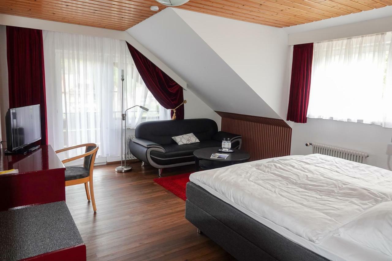 Enz Residenz Hotel Enzklosterle Bagian luar foto