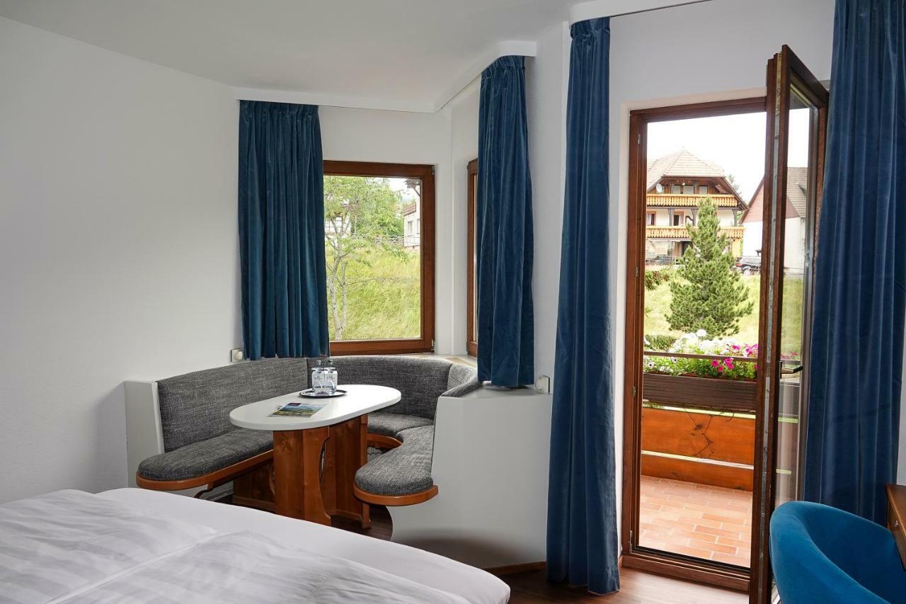 Enz Residenz Hotel Enzklosterle Bagian luar foto